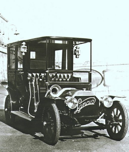 Lancia Alpha Limousine 1908 Fot. Fiat Auto