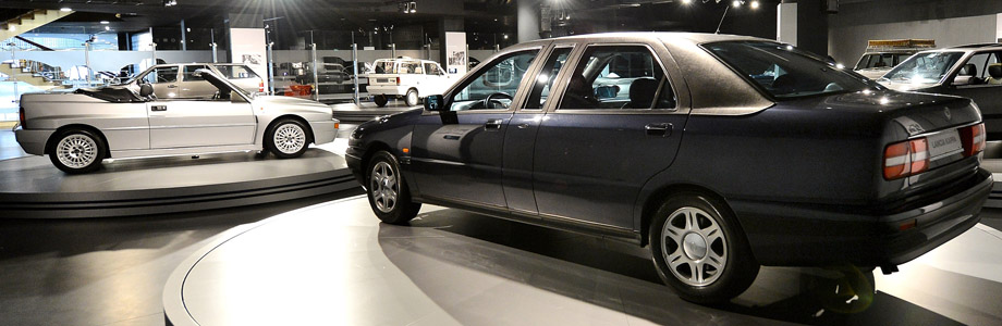 Lancia Delta Integrale Spider i przedłużona Lancia Kappa